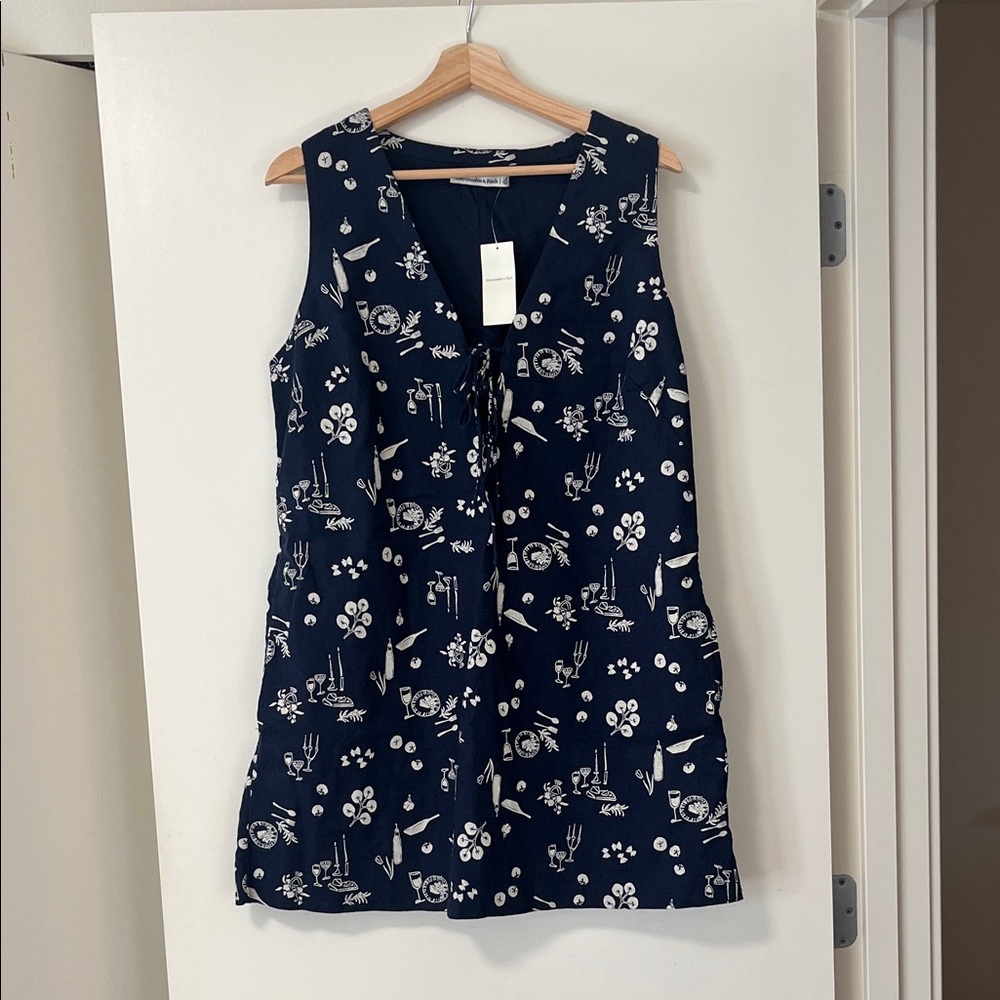 Abercrombie & Fitch blue sleeveless V-neck linen print dress